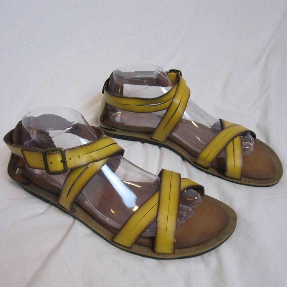 Clarks Billie Jazz Leather Gladiator Sandals Flats Yellow Brown Buckle Womens 10 - Picture 2 of 7